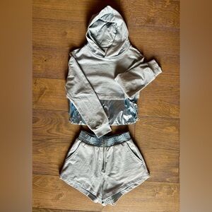 Heroine Sport Ray Hoodie Pullover and Shorts Set - size S - HARD TO FIND!!